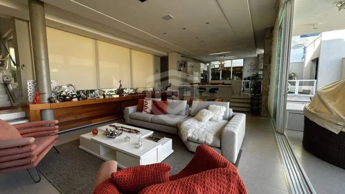 Casa sobrado a venda mobiliada condominio Villagio III 3 suites, 3 vagas