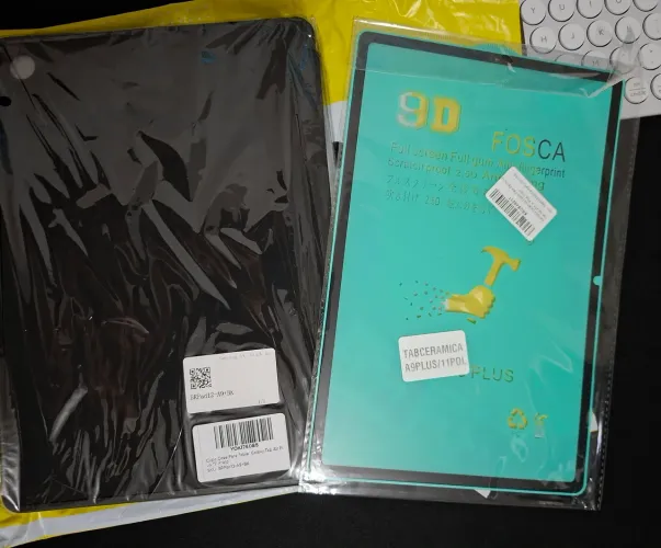 Capa e Película 9D p/ Samsung Tab A11+