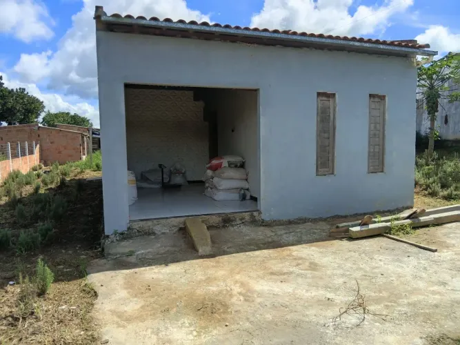 Vendo terreno com duas casa 