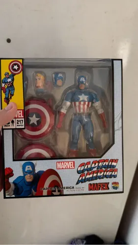 Capitão América lacrado Mafex
