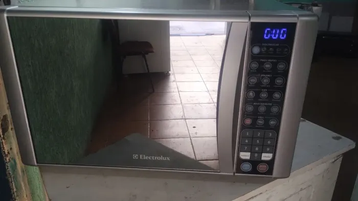 Microondas Electrolux 31 litros