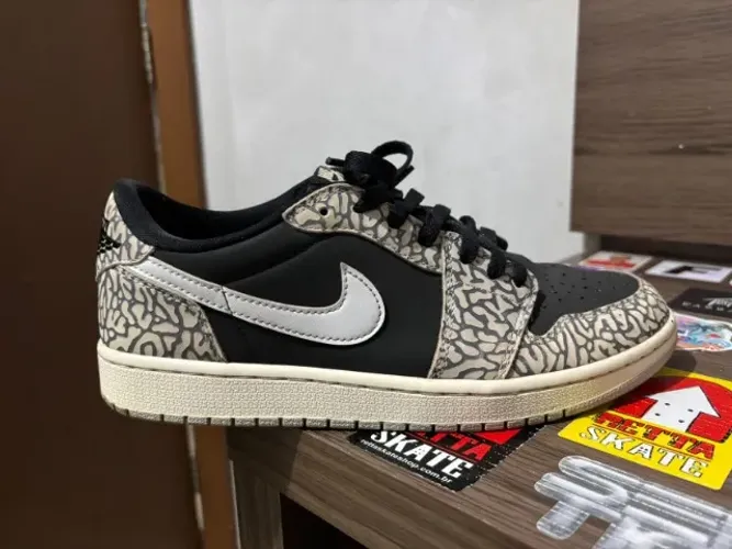 Air Jordan 1 Low " Black Cement "