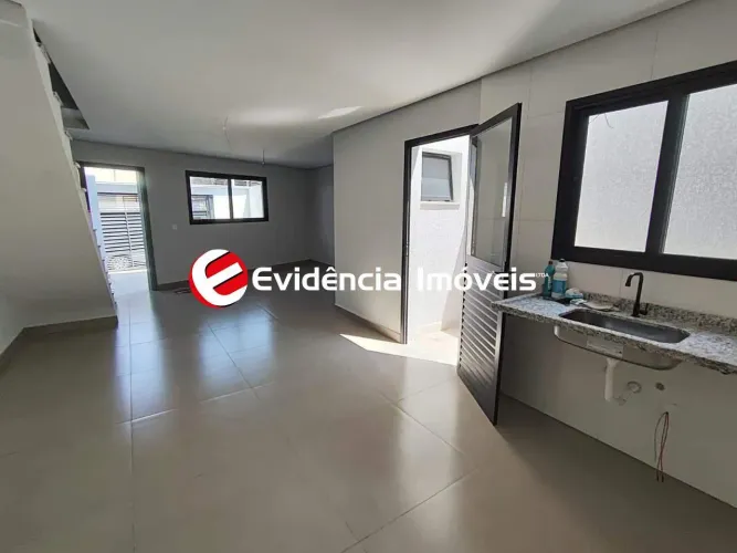 Sobrado à venda em Vila Junqueira, Santo André  3 quartos, 2 vagas, financiamento