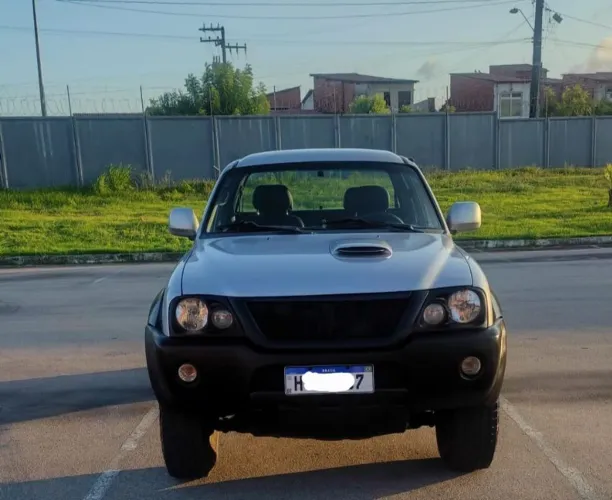 Mitsubishi L200 GL 2.5 4X4 CD Diesel 2009