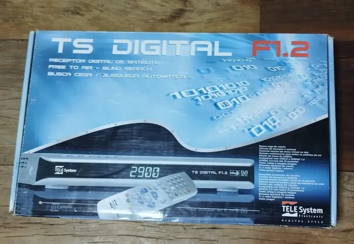 Receptor digital de satélite Tele System, modelo TS Digital 2900.