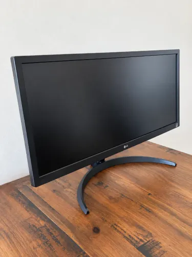 Monitor Gamer LG 25.7" UltraWide Full HD 75Hz 1ms Preto 26WQ500-B.AWZM