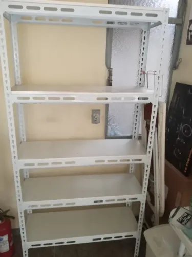 Estante modular Moratori Nobre
