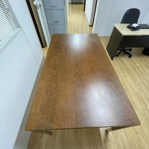 Mesa Retangular Pé em Aço Escovado - Retirar no Local