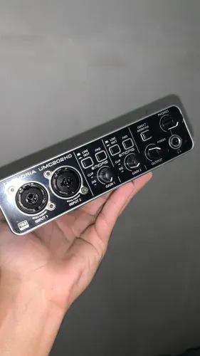 Interface de Áudio Uphoria UMC202HD