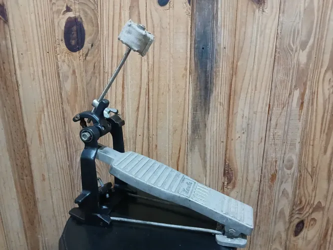Pedal de bumbo 