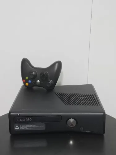 Xbox 360 Slim RGH Desbloqueado + 1 Controle + HD Cheio de Jogos