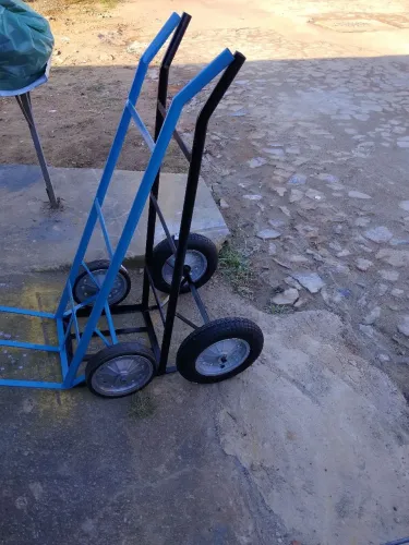 Carrinho de carga a venda 