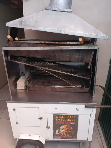 Carinho de churrasquinho 