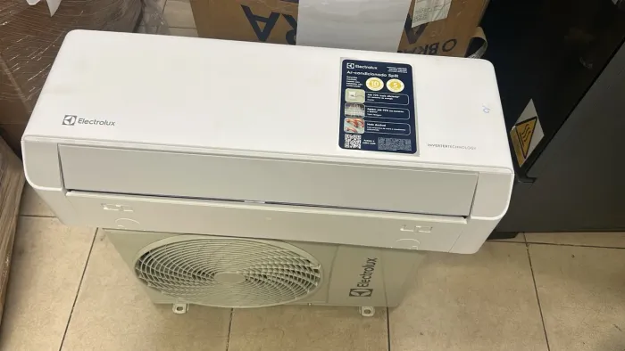Ar condicionado de 9mil e 12mil Btus Electrolux vamos negociar