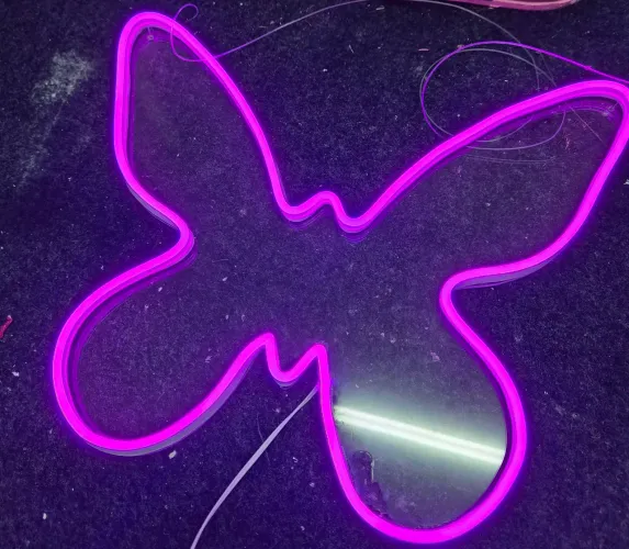 Borboletas em LED Neon 