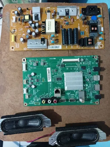 Peças TV AOC Roku 43S5195 - Placas, LEDs e Alto-Falantes (Retirado de Tela Quebrada)