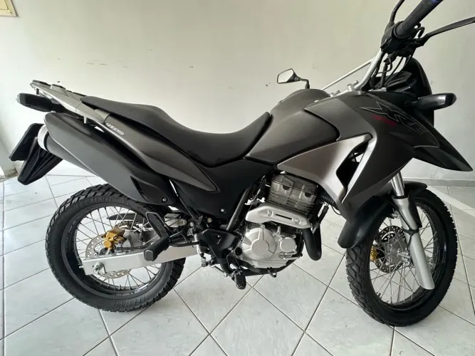 HONDA XRE 300 2017 ? IMPECÁVEL! MOTO PARA EXIGENTES!