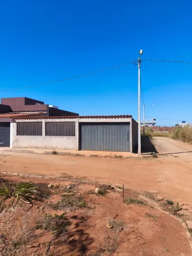 Casa com Lote de 205m² no Condomínio Village 2  Arapoanga | Ótima Oportunidade!