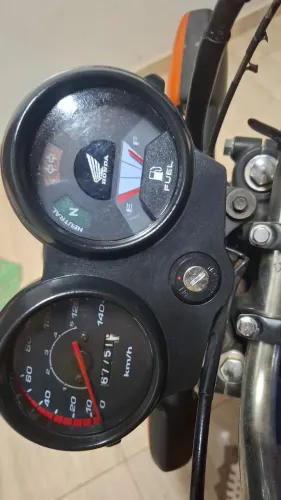 Vende - se