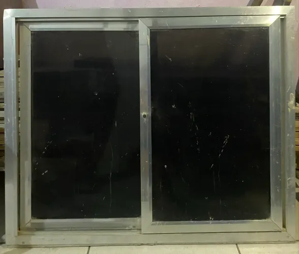 Porta de alumínio para pia cozinha 1,00x80