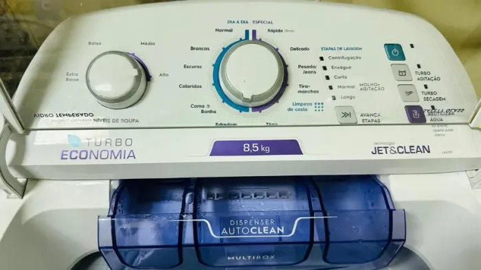 Máquina de Lavar Electrolux 8,5kg Turbo Economia Jet&Clean (modelo LAC09)