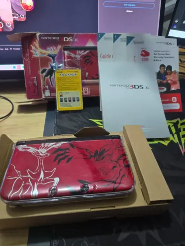 NINTENDO 3DS XL POKEMON X Y - VERMELHO