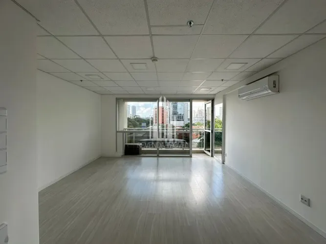 Sala para venda em São Paulo-SP, Vila Cruzeiro: 1 sala, 1 banheiro, 1 vaga de garagem, 32,