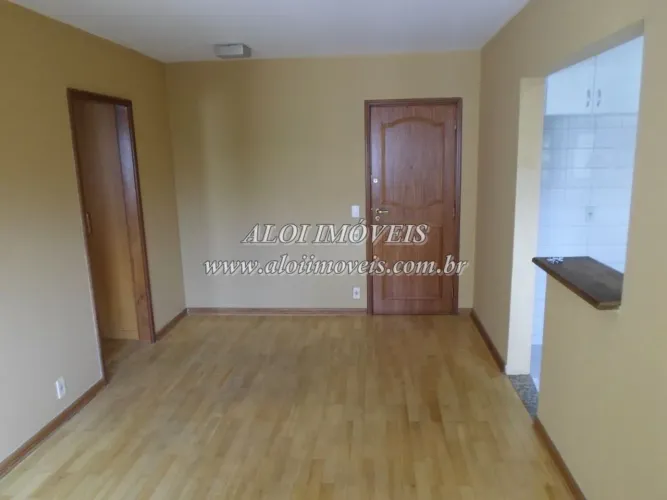 APTO 45m² de área úteis, quarto sala cozinha banheiro, área de serviço separada da cozinha