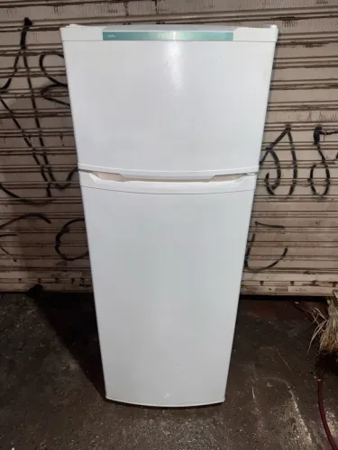 Geladeira cônsul duplex gelo seco 