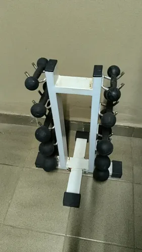 Torre Suporte Expositor + 5 Pares Halteres de Ferro 1 a 5kg (30kg) - Usado
