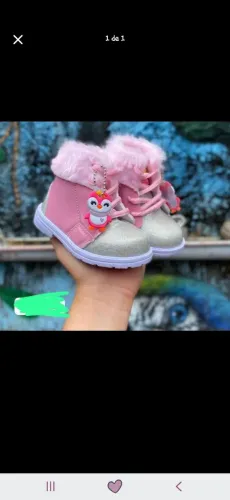 Botinha baby pelúcia