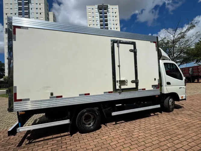 *vendo foton baú refrigerado *