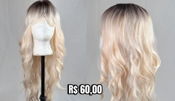 Peruca loura ondulada 