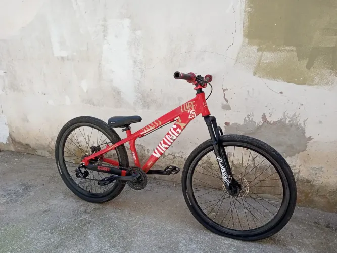 Bike vk, seme nova só pegar e andar, sem cubo barulhento, TB Faso rolo em bike estilo rj