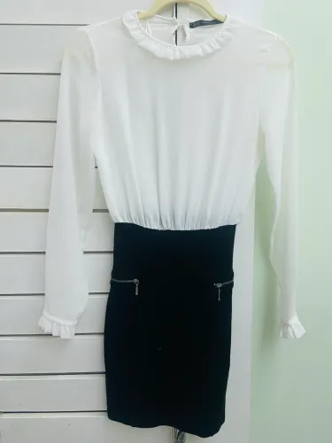 Vestido Zara com botões PP