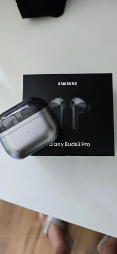 Samsung Galaxy Buds 3 Pro Cinza