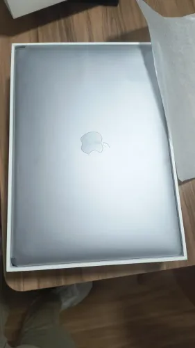 MacBook estado de novo