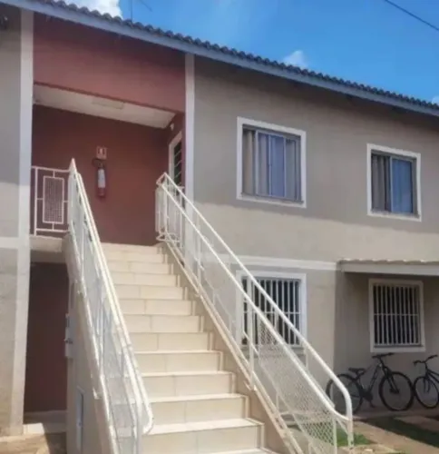 Apartamento com 2 quartos reformado à venda, no Setor Ipiranga Valparaíso Goiás