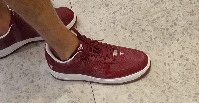 Nike air force mamba kobe brayan vermelho