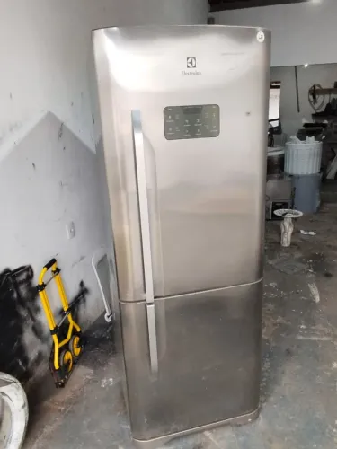 Geladeira Eletroclux 520L