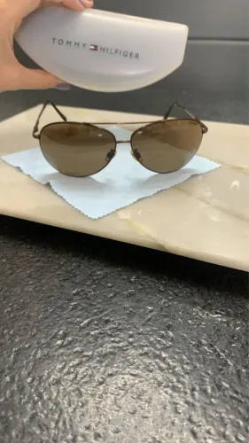 Óculos Tommy Hilfinger 