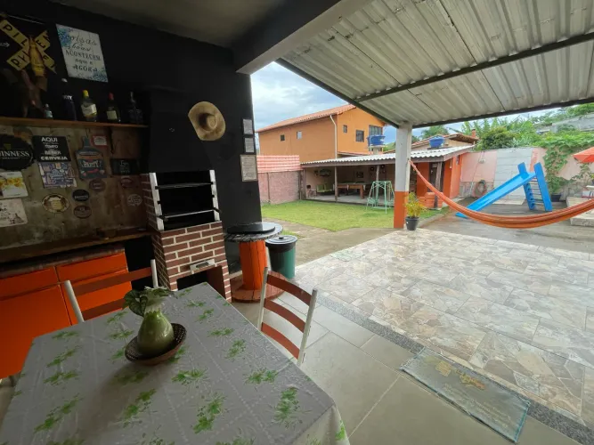 Granja para temporada