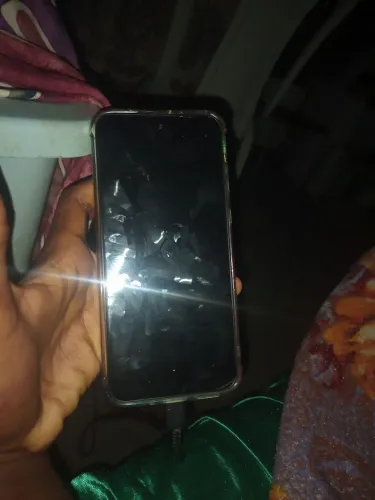 Troco por um iPhone, meu moto g31