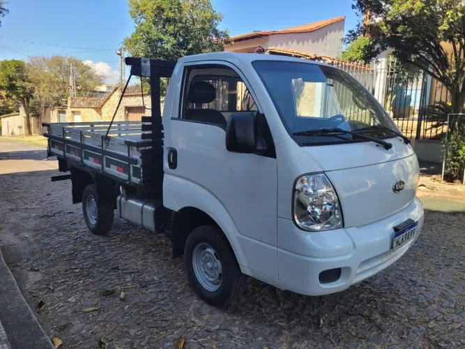 Kia bongo k2500 ano 2011