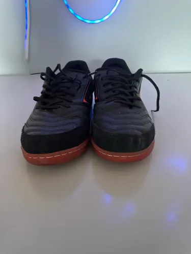 Umbro pro 5 bump