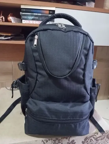 Mochila de qualidade material super resistente e com a gente venha conferir