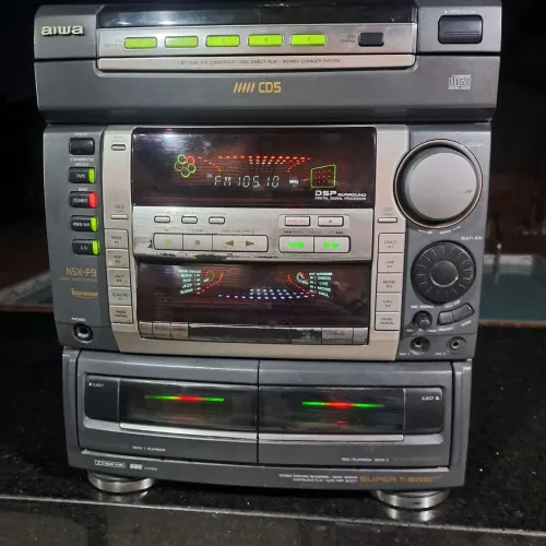 Central do aparelho de som aiwa Nsx F9