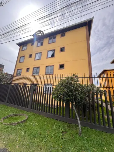 Apartamento para aluguel com 2 quartos em Sítio Cercado - Curitiba - PR