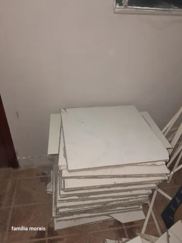 Pisos de cerâmica (usados)