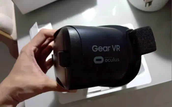 Óculos de realidade virtual Samsung Gear VR R322
